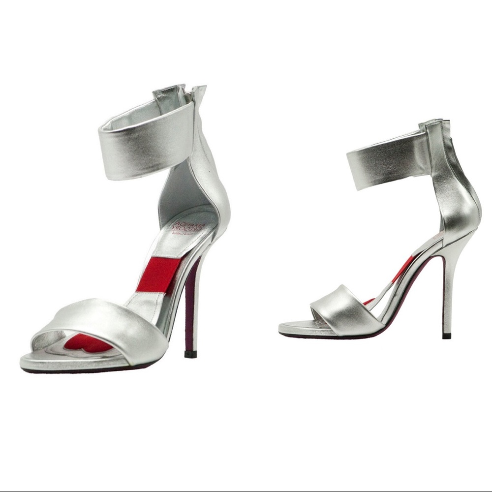 Amanda Gregory metallic silver ankle band heel - Picture 3 of 11